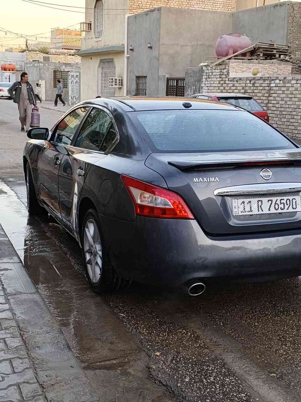 سلام عليكم سياره لبيع فقط موديل 11 بسمي تحويل مباشر مكينه جديد حدايه جديد سياره خير من الله سعر 85 وبيه مجال ل طيبين ***********
