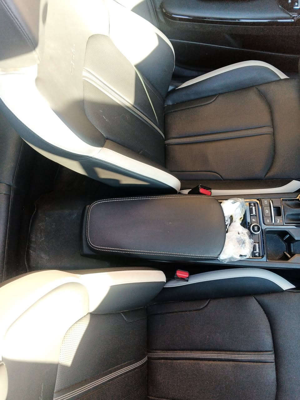 السلام عليكم كي فايف للبيع موديل 2025  واارد امريكي كتاب شهداء السياره بسمي مرقمه وجاهزه رقم قادسيه مكينه2500  السياره بيه قطعه وحده بس بنيد والباقي كفاله ماشيه 7000 السياره فول مواصفات  مكاني ديوانيه السنيه رقم الهاتف ***********
السعر 215 👻🦅🦅
