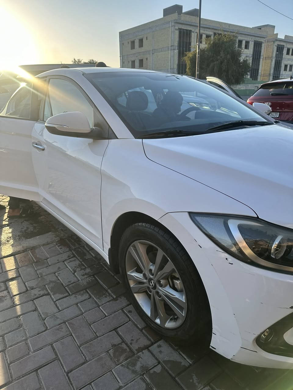 السلام عليكم
النترا 17 خليجي ابيض 

رقم بغداد الماني باسمي 

تحويل مباشر

ماشيه 102 

محرك 2000

كير اي تي مرغوب

3 انضمة قيادة ايكو نورمال سبورت

قطعتين تبريد امامي خلفي 

شاشة بلوتوث مخارج يو اس بي

كامره خلفيه دواره

حساسات خلفيه

فتحه سقف 

تحكمات ستيرن 

5 ويل كب

كير ومكينه جداد مامفتوحات

فتح و صبغ ربع باب السائق وتبديل جاملغ امامي بلادي اصلي وبارد بالنيد ربعه

دعاميات مبدله بلادي اصلي

نواقصها حداديه صدر امامي 

السعر 140
مكاني بغداد الكرخ العامرية او حي الجامعة 

للأستفسار ***********
