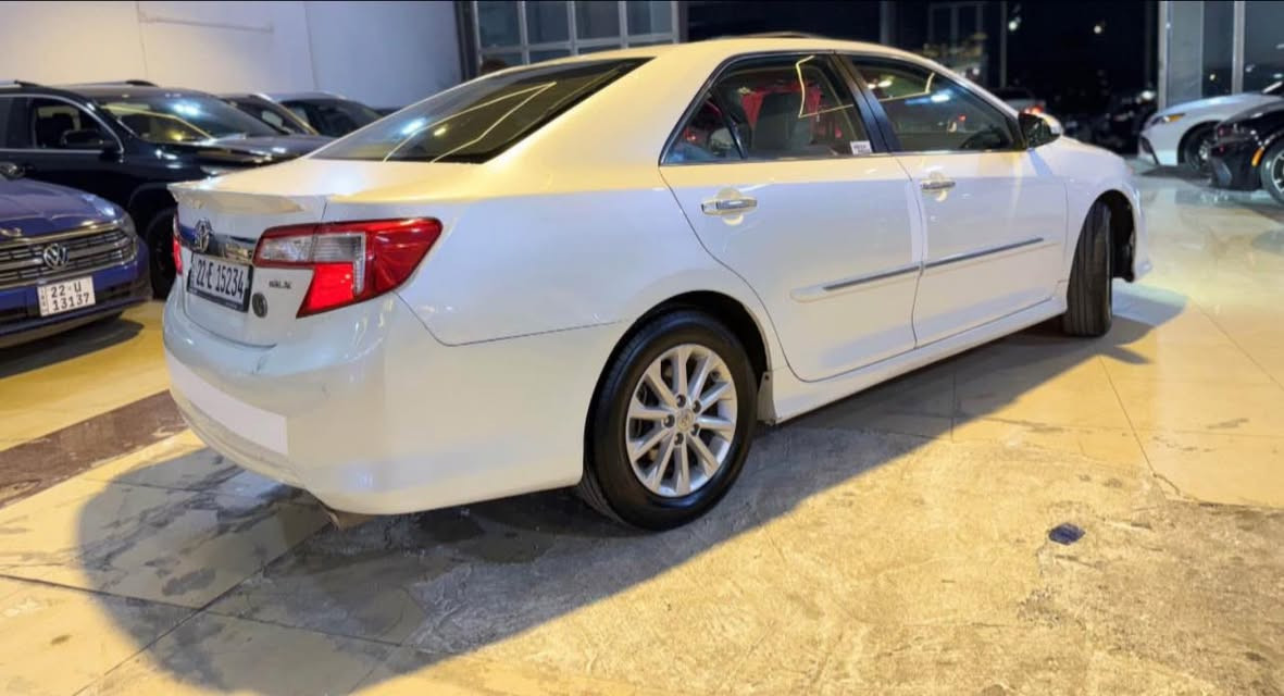 ئۆتۆمبێل: تویوتا كامری ٢٠١٢ خلیجی 

گێر و مەكینە تەبرید هەمووی بەشرت 
سبوغ و لێدان هیجی نیە 
 
ســــعر $ یەک کۆمێنـت بکە راســـتەوخۆ بــۆ دێـــت🟢

٢جێ ساردەكوتی هەیە 
مواسفات خلیجی GlX سلایت 
پەردە كارەبایی  كوشن كارەبایی 
تەبرید مەركەزی ئاوێنە ئیشارات 
رەقم و سنوی نوێیە بەناوی خۆمە  

ژمارەی خاوەن سەیارە :***********
