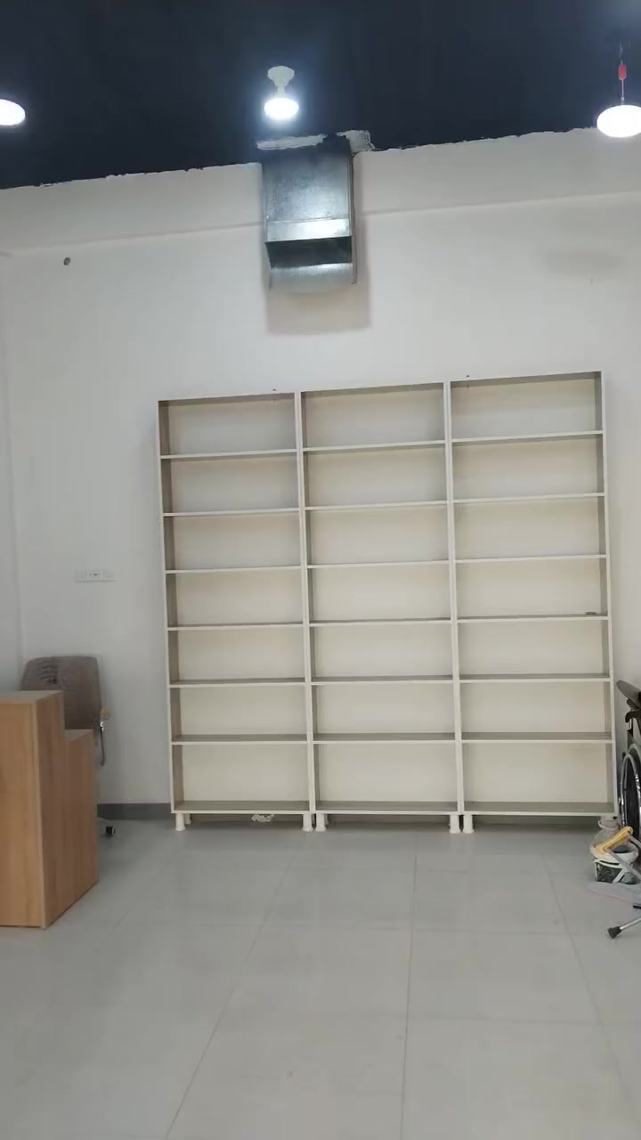 فاترينات عدد 8 ب600 الف
استخدام اسبوع فقط 
***********
