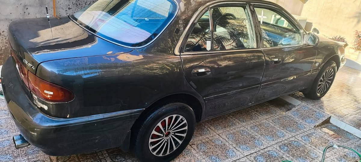 السلام عليكم سوناته تو موديل 1994 رقم بغداد محرك كير خير من الله  سياره مصبوغه عام بدون ضربه ولا كص تخم تاير جدد السيارة كهربائيات كلها شغاله كامله
السعر 44 وبي مجال بسيط
الاتصال *********** ديالى المقدادية
