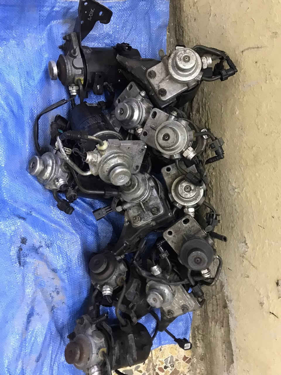 السلام عليكم بكرة سبير حاوية الوحدة 40 لف ومدكة 25 لف وغيرها مكاني بغداد قرب فلكة 83 ويوجد توصيل كافه المحافظات ***********
