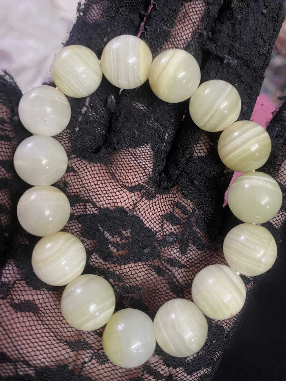 سوار بهذا الشكل من الحجر متوفر للبيع


**إذا كنت صاحب هذا الإعلان وتريد حذفه لأي سبب، رجاءا أرسل رسالة إلى الدعم الفني**