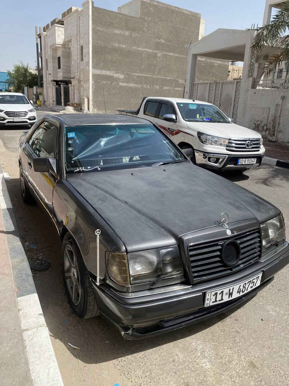 السلام عليكم 
للبيع

مارسدسدب كوبيه (تك باب)

رقم بغداد باسم ولد يمي يريد تحويل 

مكينه عنكبوت بلاد 

كهربائياتها كله شغاله لايتات بروجكتر 

تبريد شغال 

كشنات جلد تحكم كهرباء. 

السعر 55ورقه 

مكاني بصره 

***********
