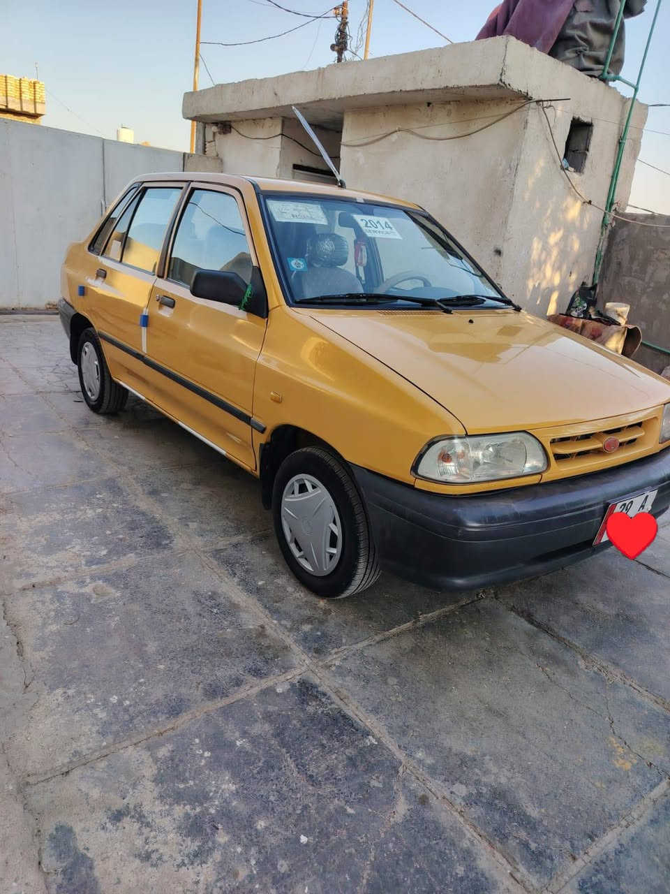 السلام عليكم سايبه ٢٠١٤ رقم واسط  السياره جاهزه مكفوله ماعده الجاملغ الأمي مصبوغ فقط والباقي كفاله برانكيت مكفوله مكينه تبريد حداديه كله جديد  السياره على وضع الشريكه مكاني واسط الكوت ***********
