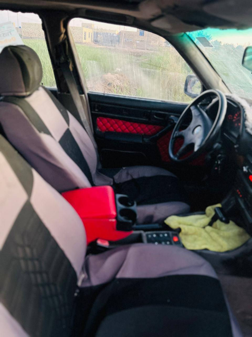 يالله بي ام 735 مكينة بطه 3000 فيفيتي جديده كير جديد تخم تاير ستوني شادهن كهربائيات كلها شغاله سنويه ال 28 تبريد السعر 25بيه مجال ***********
***********
