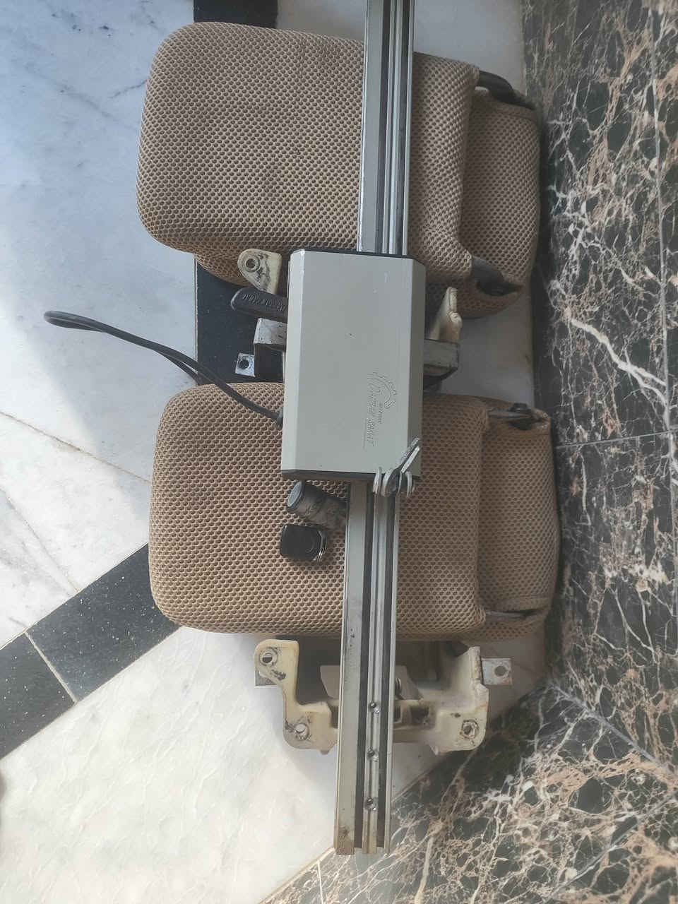 السلام عليكم
قلابيات للبيع جدد السعر 275وبيه مجال 
موطور باب سلايت  اخو الجديد مستخدم شي قليل 140 
***********
***********
غير متواجد عله الفيس
