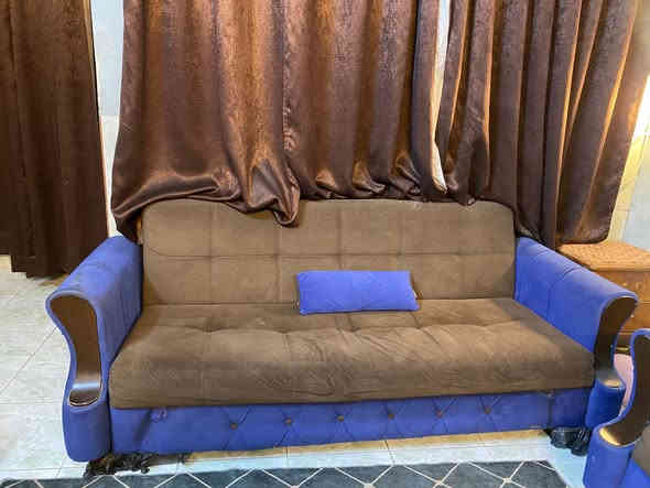 تخم تركي للبيع مستعمل يحتاج تبديل دوشمات اريد ابيعه اليوم عنواني الشعب ب400رايدته هذا الرقم للتواصل 
***********
