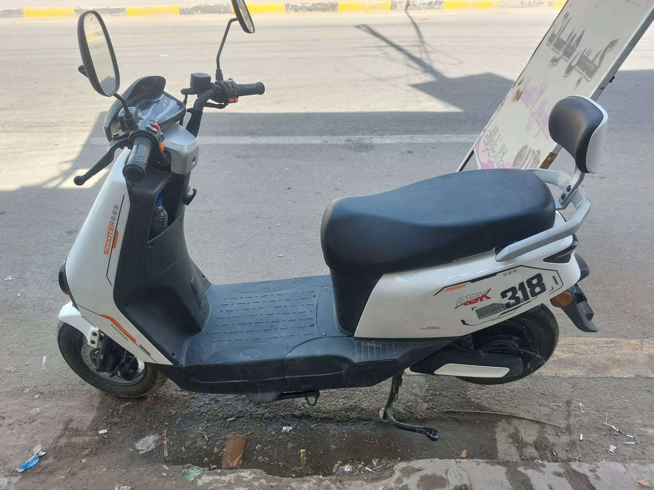 دراجة شحن بطاريات لثيوم فول مواصفات ..
جديدة جدا مكفولة استخدام اقل الشهر
 هذا رقمي واتساب 
***********
