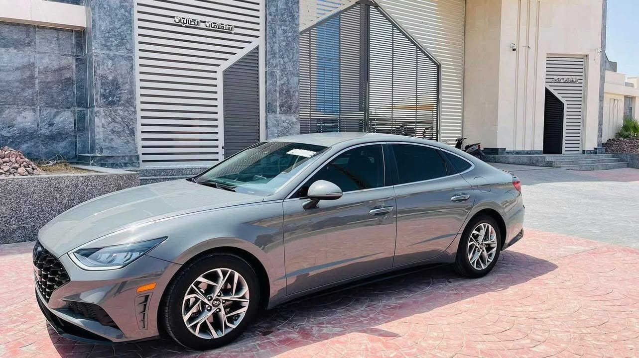 ((( مكلف بالنشر. )))
سوناتا 2020
فول مواصفات عدا الفتحة

محرك 2500
اربع انواع قيادة
 - كشن كهرباء 
بصمه تشغيل - ابواب - صندوق
تشغيل عن بعد
لد أمامي
لايت زنون  
فول تحكم استيرين
كير دكم
شحن موبايل واير ليس
شاشه دجتال
سايد بريك بصمه
شاشه اعطال 
رادار امامي - جانبي - خلفي - تحديد مسار
توقف ذاتي أمامي - خلفي 
حساس مطر
اشارة ترحيب

وارد امريكي الحادث تبديل باب الصدر نفس اللون
رقم معوقين ذي قار السعر ( 165 ) بيها مجال
للتواصل  *********** مكان ناصريه

    ((( مكلف بالنشر  )))
