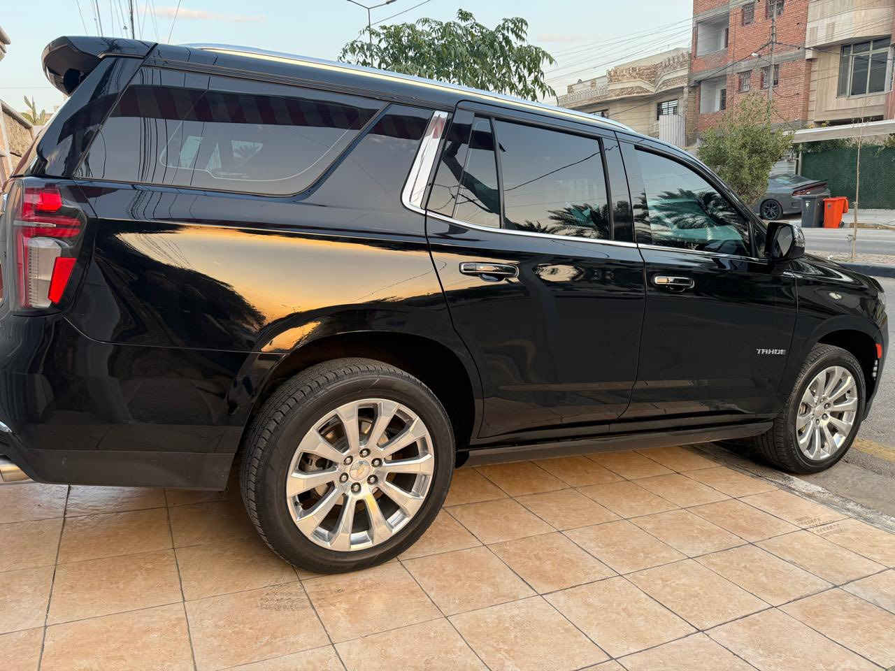 سلام عليكم
شوفرليت تاهو 
موديل ٢٠٢٢
رقم اربيل الجديد تضليل بل سنويه سنه كامله
مواصفات بريمر فـول واحد ع واحد 
بصمه ابواب +تشغيل 
تشغيل عن بعد 
بانوراما 
كشـن هزاز 
كشـنات  تدفئه تبريد
مرايات رادار 
سكليتر كهربائي 
اوتو بارك 
ثلاث شاشات 
حساس 
رادار
كامل زينون 
بك لايت ليد
صندوك جلاق
ثلاجة
كشـنات كهرباء
دوسات كهربائي 
شحن موبايل 
ستيرن كهربائي 
ستيرن هيتر  
رادار امامي وخلفي 
ويل وتاير ٢٢
وبعد بيع اهواي مواصفات 
السياره مكفوله كفاله عامه  فقط بارد شبر 
السعر ٥٣٥$
للاستفسار 
***********
