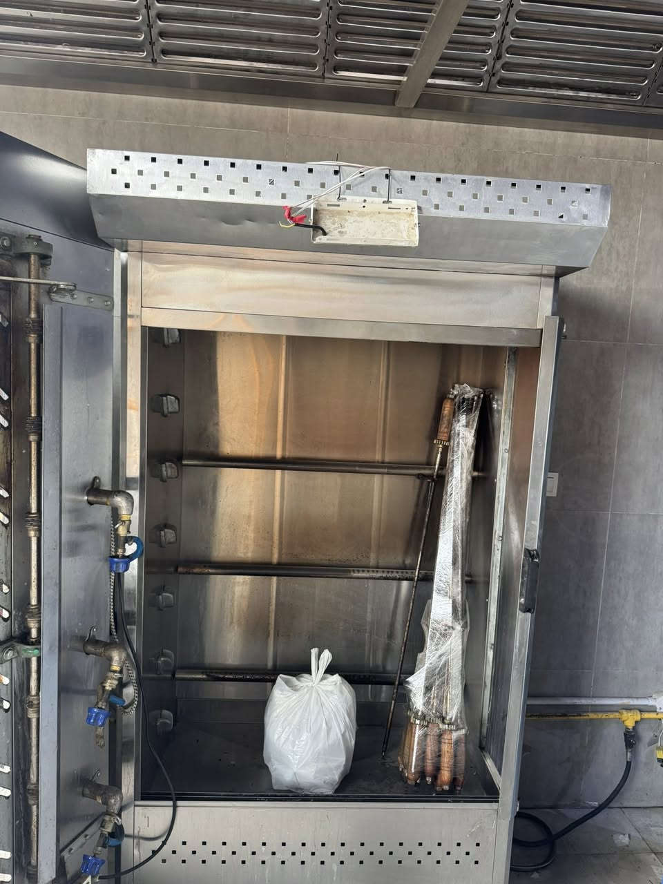 للبيع بغداد
شوايات دجاج عدد 3 تفصال استخدام قليل 

حمايه تفضال 

سبالت كاسيت 2 طن تعليك 3 

وسبلت انفيرتر هم كاسيت 3 طن 

***********
