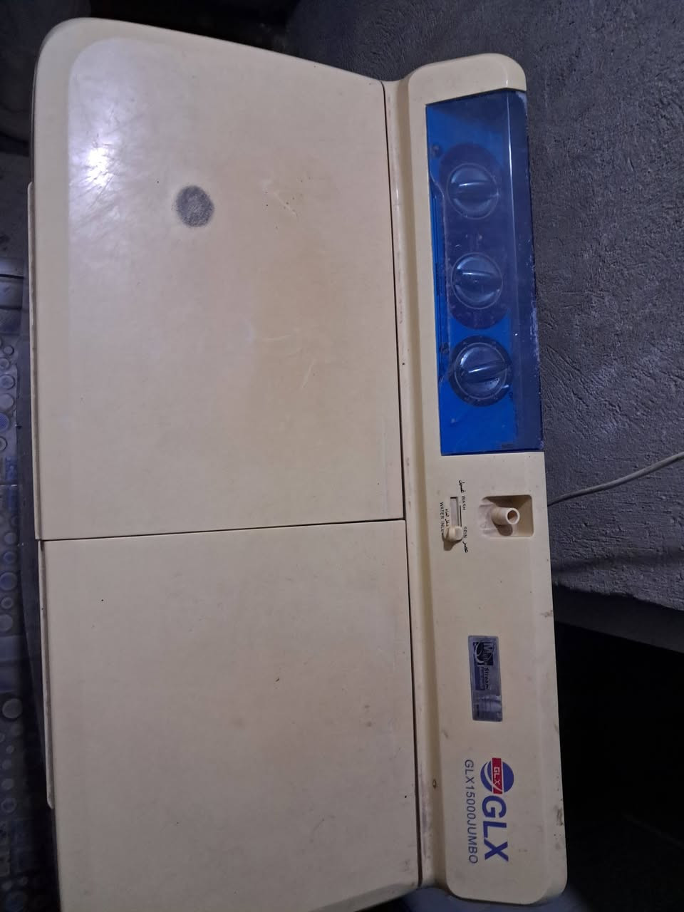 غساله جديده الغسل متوقف التنشيف شغال سعرها 35 الله شاهد ما دزيتها المصلح ممكن ماطور وممكن كنديسر


**إذا كنت صاحب هذا الإعلان وتريد حذفه لأي سبب، رجاءا أرسل رسالة إلى الدعم الفني**