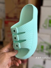 {إِنَّ هَٰذَا لَرِزْقُنَا مَا لَهُ مِن نَّفَادٍ} جمله فقط 👉👉👉 للتواصل ...