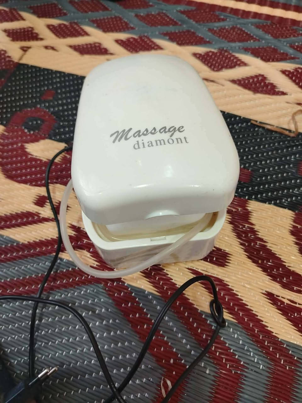 للبيع 
 بخار تنظيف البشرة ومال مساج
*********** رقم الهاتف لشراي 
سعر كولهن ١٠٠ بي مجال 
عنوان فلوجه الازركيه
