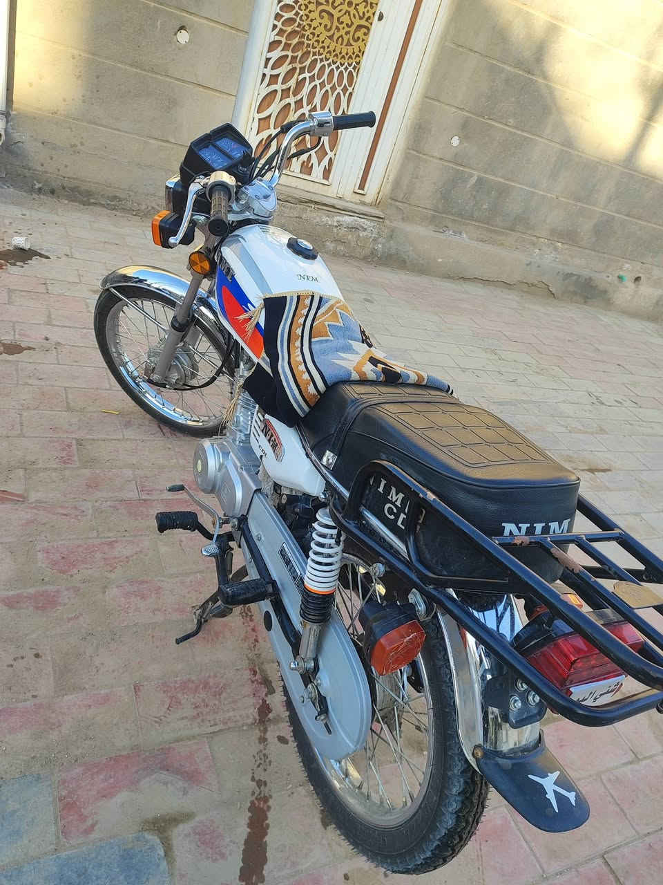 اسلام عليكم دراجه للبيع نامه مديل ٢٥ اوراق مكفوله المكان طويريج السعر خاص او اتصال  ***********
