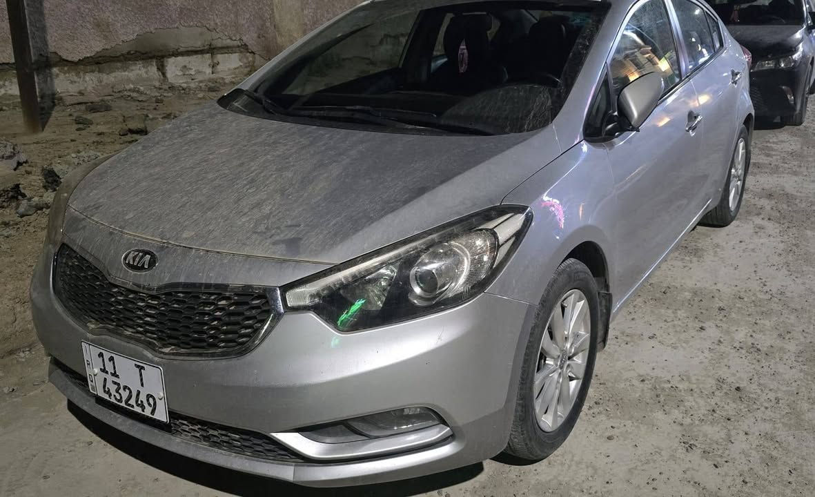 مساء الخير عالجميع 
لعشاق المكفول من الجلد للجلد سيراتو 2016 مكينه 1600 رقم بغداد انكليزي باسمنه مكفوله كفاله عامه اللون المرغوب كلشي بيه شغال مكينه وكير وحداديه وتبريد كله مكفول السعر (( 130 )) وبيه مجال ان شاء الله 
العنوان بعقوبه / خرنابات ..... للاستفسار  الاتصال بالرقم ***********
