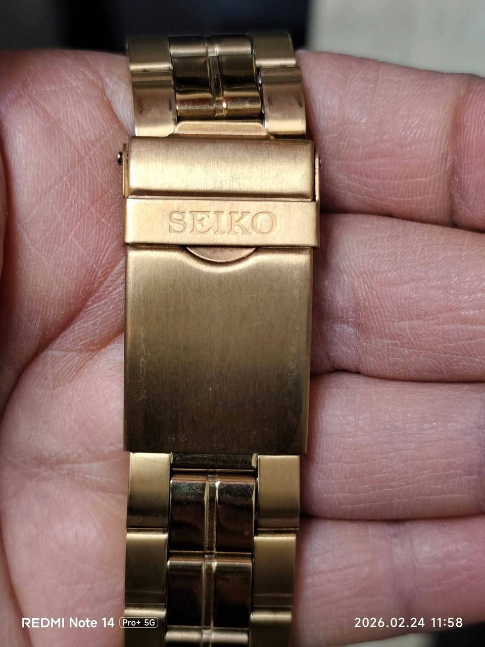 ساعة(seiko 5 sports) اوتوماتيك
ظهر زجاجي مكشوف

نافذه شهري يومي عربی و انکلیزي

رنك متحرك

سير ستنل اصلي

کامل السیر بلادی

نظيفه جدا

قطر 42ملم

السعر 95الف👉

المكان/ السلیمانیة

يوجد توصيل..


**إذا كنت صاحب هذا الإعلان وتريد حذفه لأي سبب، رجاءا أرسل رسالة إلى الدعم الفني**