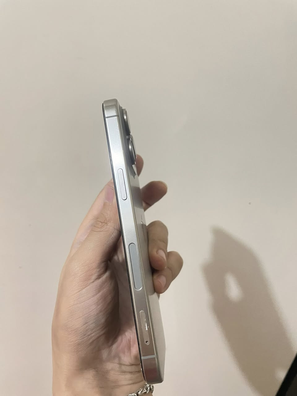 ايفون ١٥ برو ماكس 
بطاريه ٩٤ 
مساحه ١٠٠٠ جيجا 
عليه الضريبه القديمه ١٧ الف 
الجهاز استخدام بسيط بحاله الزيرو 
فاضي ومتاح كتابه مبايعه
متاح كشف في اي مكان


**إذا كنت صاحب هذا الإعلان وتريد حذفه لأي سبب، رجاءا أرسل رسالة إلى الدعم الفني**