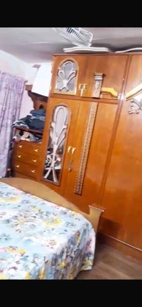 غرفة اخشاب عملاقه للبيع شخط مابيهه سبب البيع انتقال مـٰטּ بيت البيع تحتوي سرير ميوزه جربايه تحتوي ؏ ثلاث خانات كبار مجرات زاويه ميز تواليت نضيفه كلش اخشاب ثقيل 1500 وبيهه مجال مكاني بغداد


**إذا كنت صاحب هذا الإعلان وتريد حذفه لأي سبب، رجاءا أرسل رسالة إلى الدعم الفني**