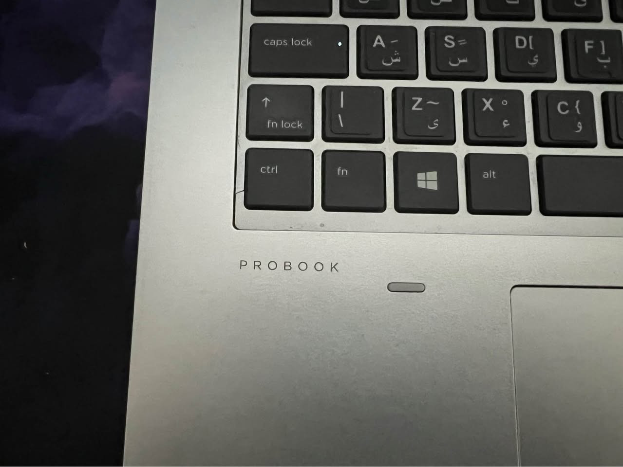 ئەم لاپتۆپە بۆ فرۆشتن 
Hp probook 645 g4
مواسەفات 
Cpu:amd ryzen 5 pro 2500u 
Graphic card : amd radeon vega 8 graphics 1 gb 
Ram:16 gb
Hard:512 gb ssd 

هیچ کێشەی نیە و بۆ خوێندن و کاری ڕۆژانە زۆر باشە . تەنها ئەو دوو شوێن درزەی هەیە ئەویش زیاد نابێت بە هیچ شێوێک.
نرخی ٢٧٠ دۆلار و معامەلە

هذا الكمبيوتر المحمول معروض للبيع:
HP Probook 645 G4
المواصفات
Cpu: AMD Ryzen 5 Pro 2500U
GPU: AMD Radeon Vega 8 1GB
Ram: 16 gb
Harf: 512 gb SSD

حالته ممتازة ومثالي للدراسة والعمل. به شرخان صغيران فقط في موضعين مختلفين.
سعر ٢٨٠ دۆلار مجال السليمانية, العراق


**إذا كنت صاحب هذا الإعلان وتريد حذفه لأي سبب، رجاءا أرسل رسالة إلى الدعم الفني**