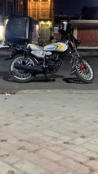 دراجة يرانيه مديل 2026نازله بل 2025 نضيفه مكينه 200ضاغطه وزنجيل ناعمه ...