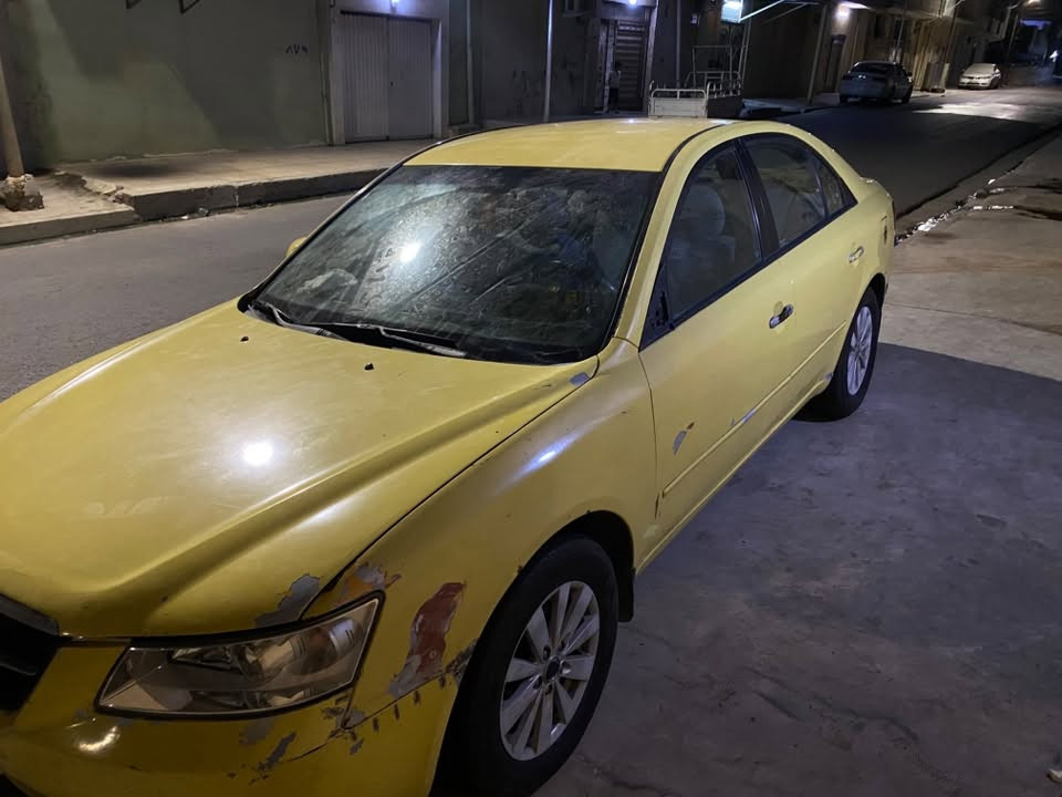2010
سوناتا 2010 باسمي 
كابون بانزين بيها منضومه غاز كير مكينه شرط
قطعتين صبغ باب السكن وجاملغ 
سياره جاهزه كبل علشارع ماناقصها شي 
بيها خط دهوك 

التواصل 
***********
