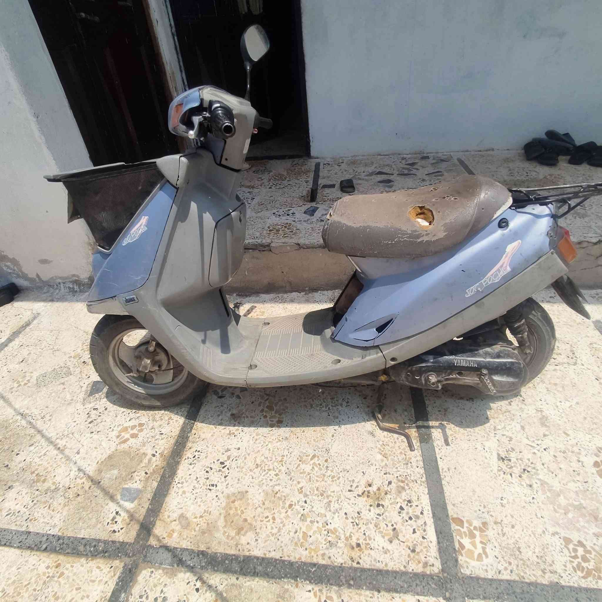 ماطور للبيع شغال كامل بس يعوزه دهن وبانزين السعر 150الف الاستفسار  ***********

