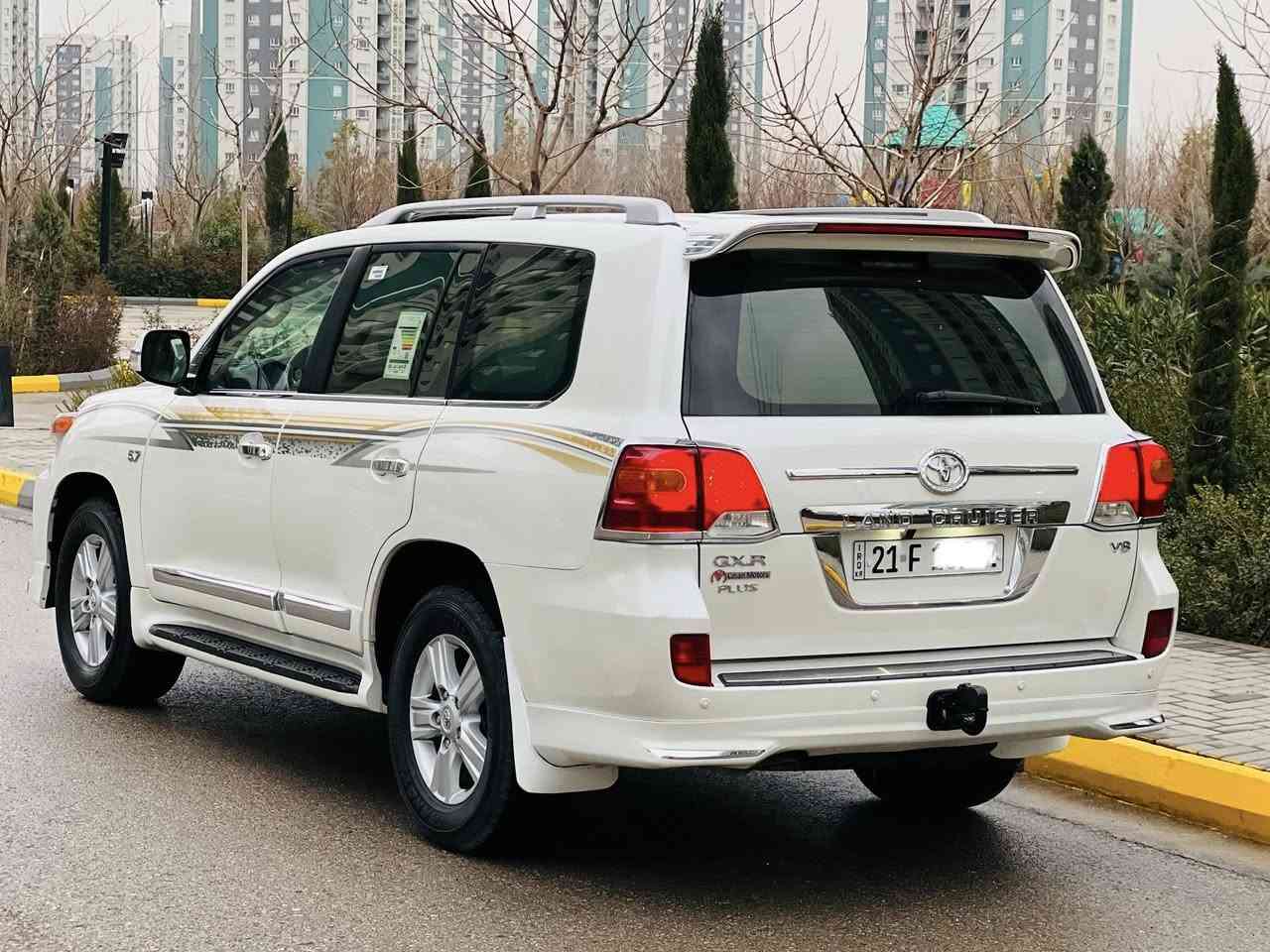 تويتا لاند گروزر موديل 2012 بريم 8 سلندر فوول مواصفات GXR + گير ئوتوماتيك + به صمه +فتحه + داخل فورميكا + تبريد مر كزي + ثلاجه + ئاوينه شه فت + پيشو دواي حاسه + هه زاز + لايت زينون + به خي لايت + كوشن جلد + كوشن كا ره با + 7 راكب + ABS + كاميرا + شاشه + قفل ئه كسل + مابه سبغ + محرك+ و گيري ما مفتوح+ ماشيه 132 كيلومتر سه نه وي تا 2029 جديد+ سعري 358 💵 وه ره قه ☎️***********☎️ عينوان سليماني
