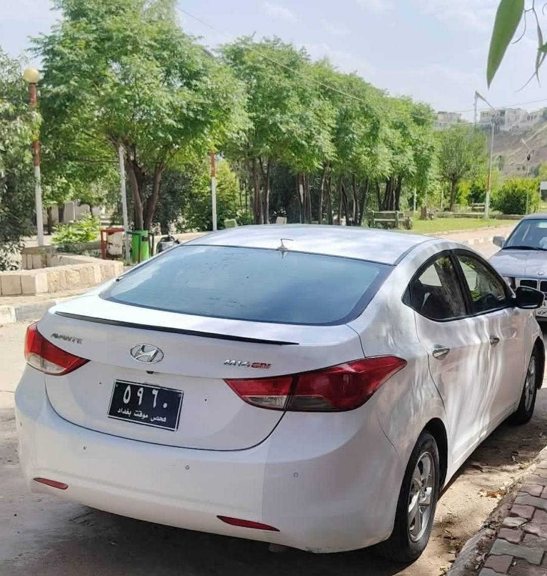 سلامو علایکوم 
ئاڤانتی دەمار مۆدێل ۲۰۱۳ ئیکۆ و کوشن هیتەر
گێڕ و مەکینەی بەشەرت
 کەڤەر گۆڕاو بەشەرت سەقفی وەک شوشەێە قەترەێە بۆیاغی نیە
تەبرید سارد و گەرم لەسەر سویچ
***********
***********
