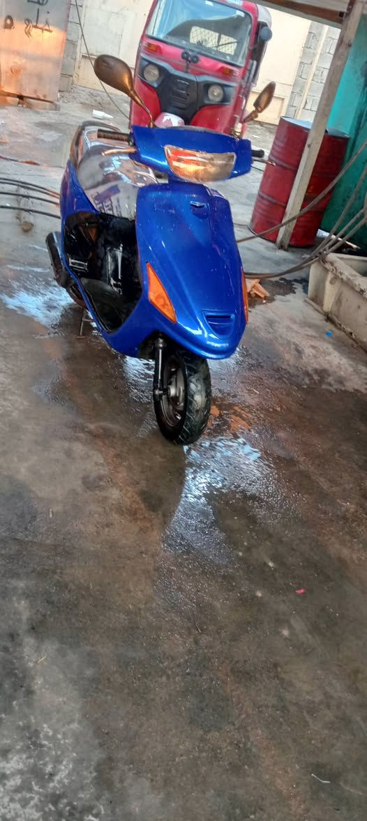 سلام عليكم فورتي للبيع نثيه 
دراجه شغاله وخير من الله بيها ملاحضات بصيطه كهربائيات كلها شغاله لايت بك لايت اشاير كله شغاله سعر 330 وبيها مجال قليل رجائن الموشراي لايدوخني دراجه مناسبه بس مستعجل عل بيع عنواني بعقوبه التحرير 
***********
