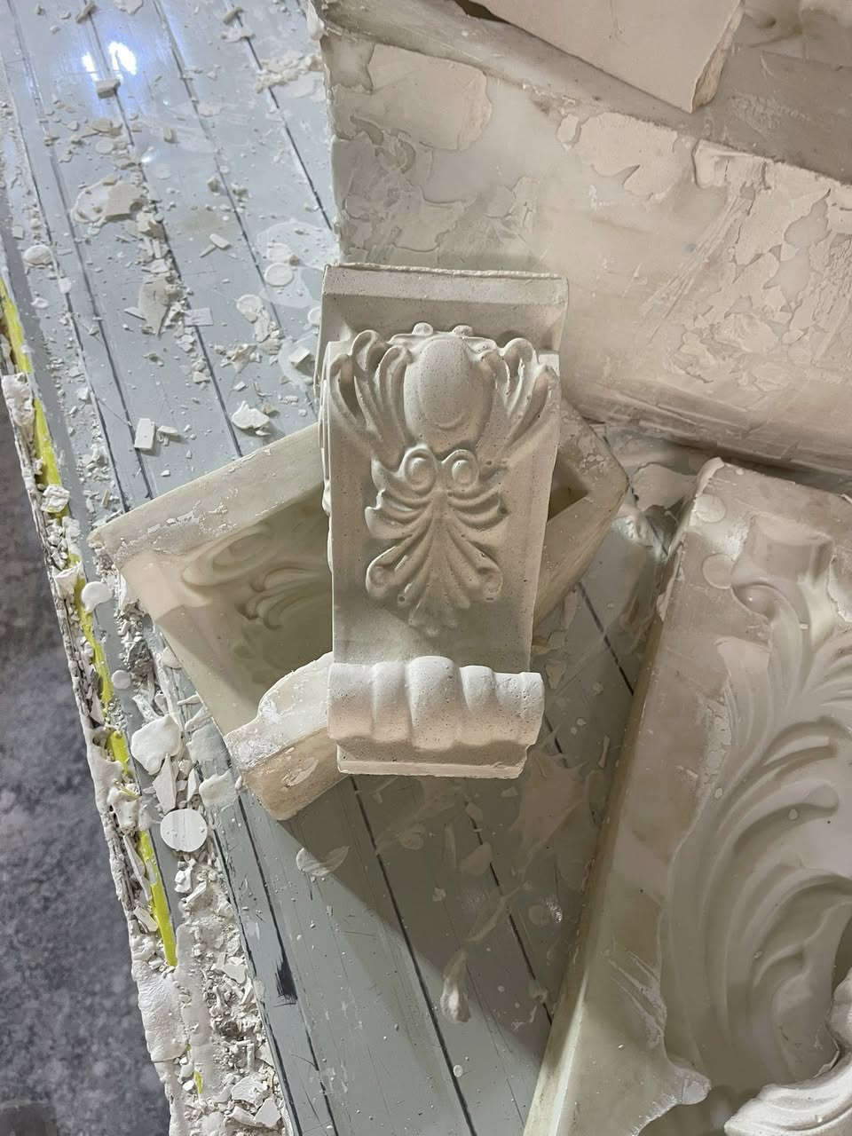 بسمالله توكنا على الله معمل برهان الديكور فلوجه شارع العام مجاور مطعم عافيه خصم 50بل ١٠٠ الكل الخلف ***********
