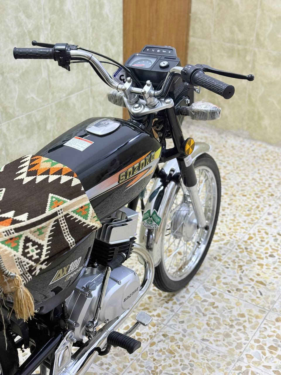 السلام عليكم للبيع دراجه سوزوكي x100 خبط 
موديل ٢٥ دراجه خير من الله وماعايزه برغي كفاله عامه منل شخط مكان كربلاء للاستفسار ***********
 بيع او مراوس
