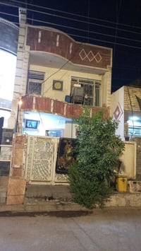 🏡 فرصة ذهبية للبيع – بيت طابقين بموقع مميز 🔥  📍 الموقع: الدورة – حي ال...