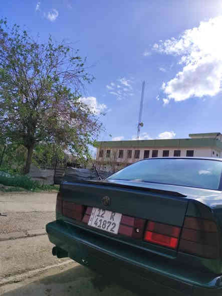 السلام عليكم ورحمة الله وبركاته
بي ام 520 كير عادي 

كابون بنزين 

رقم انكليزي سياره بسمي 

مصيوغه عام جماليه
محرك كبس 
التبريد بي ليك كمريسر شغال 

باتري جديد اكسل مبدل 

جعمقه استرين جديد 

طخمها 70 بلميه الامامي 

داخلها وسط 

السعر 47 وبي مجال 

***********
