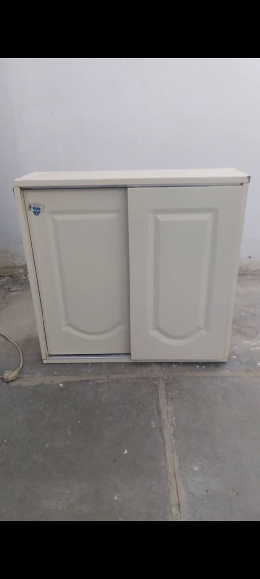 غراض بيت مناسبه  نضيفات. كلمن وسعره. لا تكسر بالسعر. رجائأ شراي تعال خاص. تصال *********** //***********.  بي واتساب   ديوانيه.
