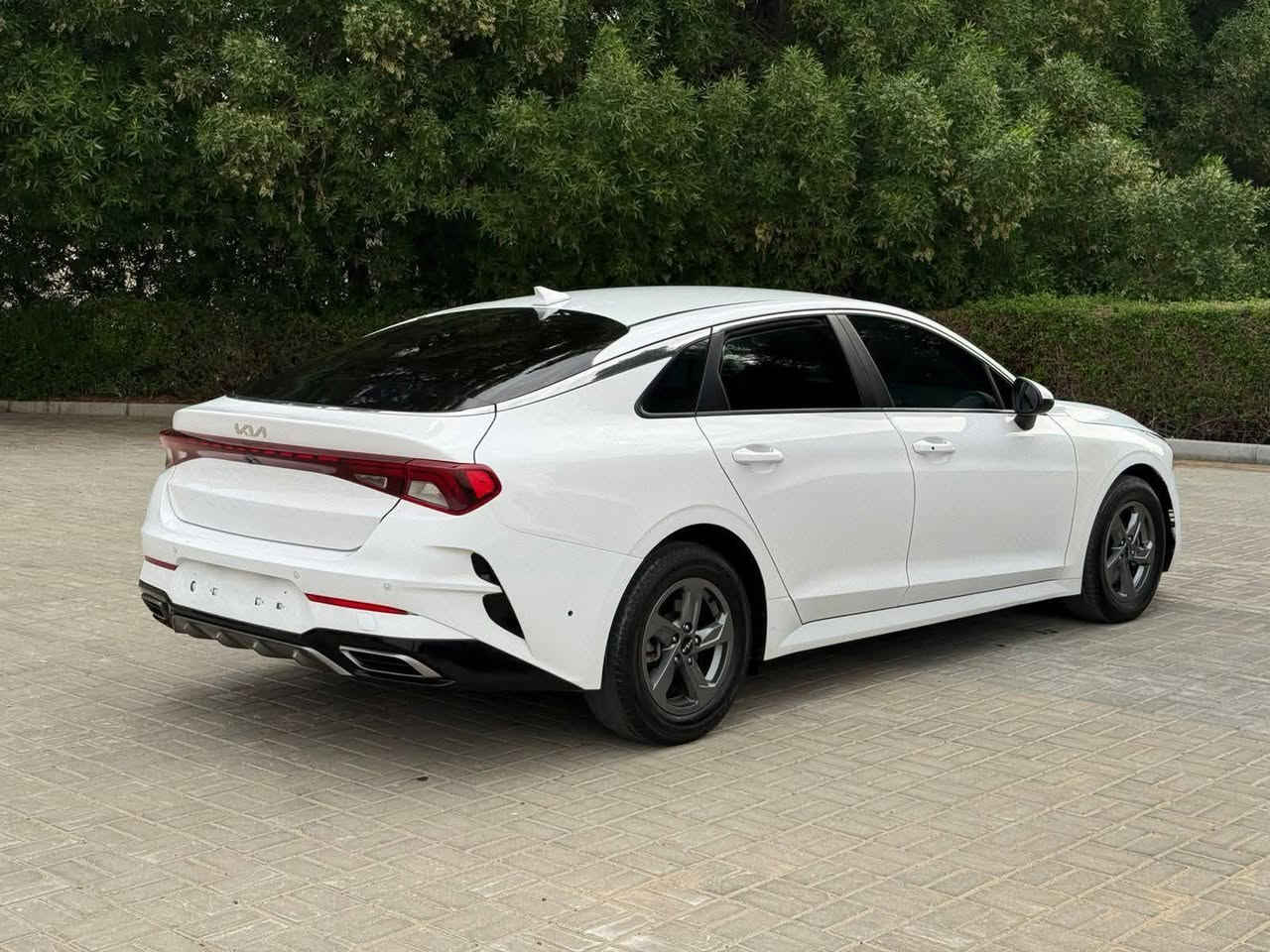 كيا K5. للبيع بتقسيط وبنقد بدون مقدمه واتساب ***********
موديل 2022
مواصفات أمريكية
 بدون فتحة سقف
الممشى 62000
4 سلندر 1600 cc
