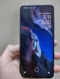 بوكو F5 برو • نضيف • ملحقات كاملة