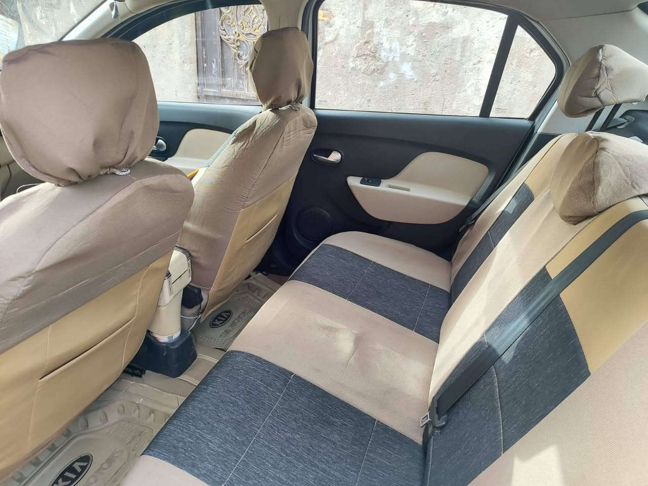 سلام عليكم من رخصت الدمن سياره
رينو سنبل موديل 22 اقصاد بعد شنه وستشهر اصير حره

مكفوله من كلشي رقم نجف اسياره بل بصره هاذ

*********** راعي السياره اني مكلف بل نشر
