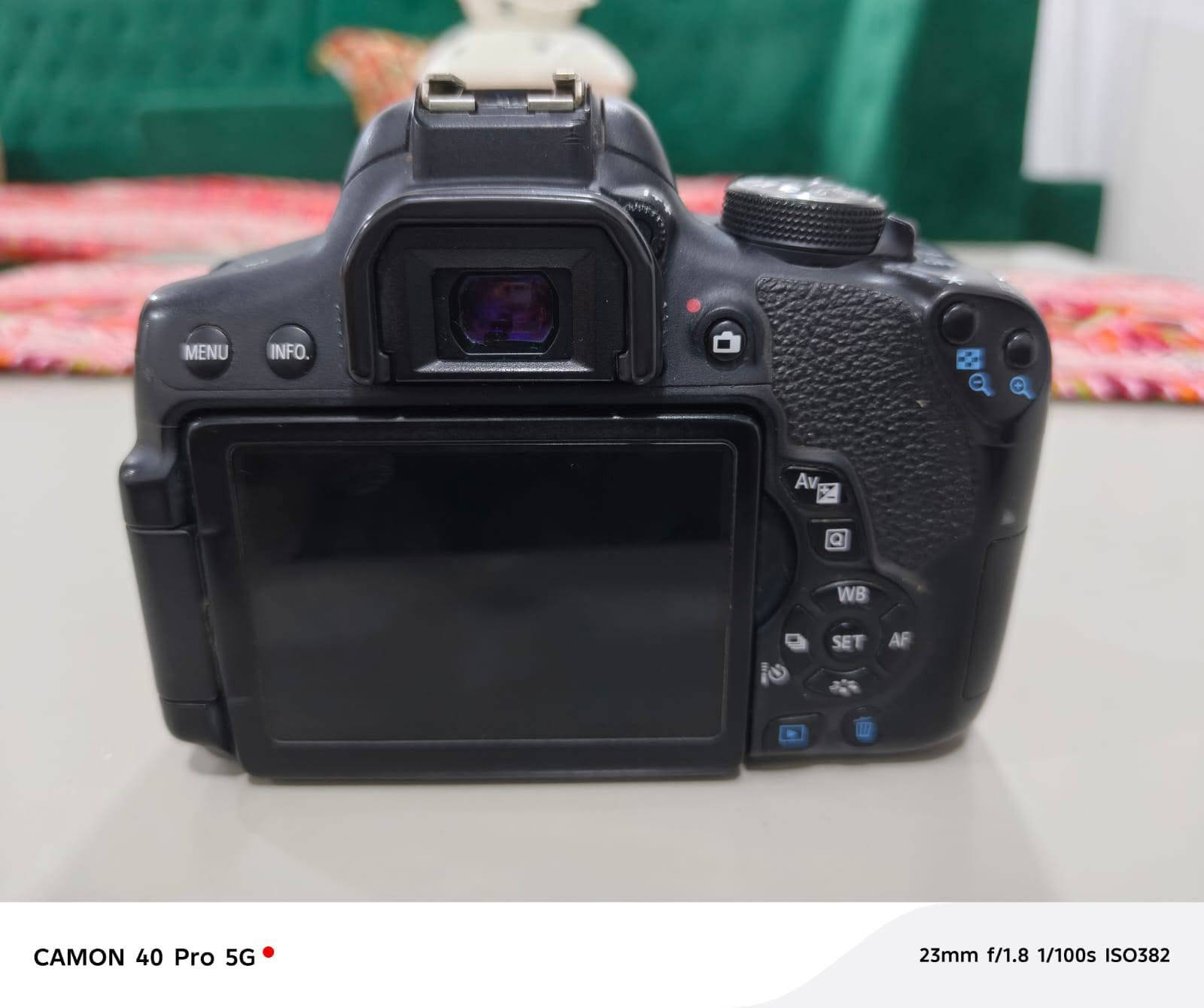 📸 Canon EOS 750D + عدسة 50mm Macro
🔹 24.2 ميجابيكسل (APS-C)
🔹 تصوير فيديو Full HD
🔹 شاشة لمس قابلة للدوران
🔹 19 نقطة تركيز تلقائي
🔹 تصوير متتابع 5 صور بالثانية
🔹 تدعم عدسات Canon EF / EF-S
🔹 تدعم NFC لربط سريع
🔹 نقل سهل للصور أثناء التصوير
🔹 مناسبة للتصوير والربح من السوشيال ميديا والمشاريع
المتوسطة "
🎯 مع عدسة 50mm مايكرو احترافية
✔ ممتازة لتصوير البورتريه
✔ عزل خلفية قوي (بوكيه جميل)
✔ مناسبة لتصوير التفاصيل والمنتجات
📦 الكاميرا كاملة مع جميع الملحقات
( بطارية عدد (٢)  _ حزام _ جنطه) 
بحالة ممتازة جداً
سعر ٤٥٠ الف وفرصة ممتازة وقابلة للتفاوض البسيط.


**إذا كنت صاحب هذا الإعلان وتريد حذفه لأي سبب، رجاءا أرسل رسالة إلى الدعم الفني**