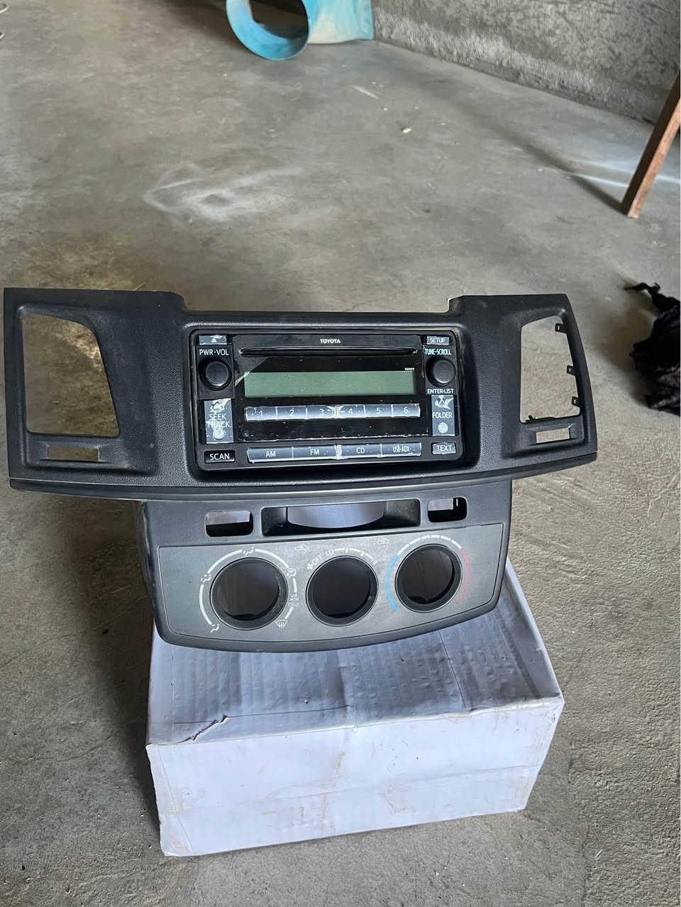 دوو موکەبەرەی گەورە زۆر خاوین بەشەرت 
تەزجیلی  مەرزیەی بیلادی لۆکە  بۆ فرۆشتن 
بۆ داواکردن تیل بکە 
ژ***********
***********
ناو نیشان حاجیاوا Singapore
