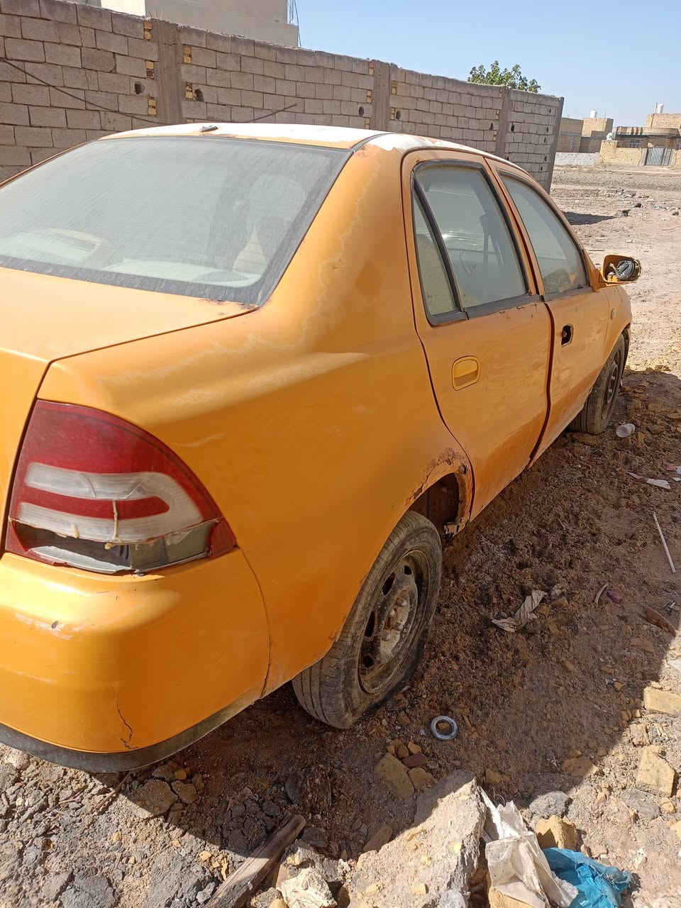 جيلي سي كي مكينة كورلة رقم بصرة سنوية ساقطة صارلها سنة  راعيها بلناصرية ابو السنوية صارلها شهرين واكفة مامشتغلة ابيع على هاذا وضعها غير متواجد ع الفيس اتصال فقط  ‏‪0787 602 7753‬‏
