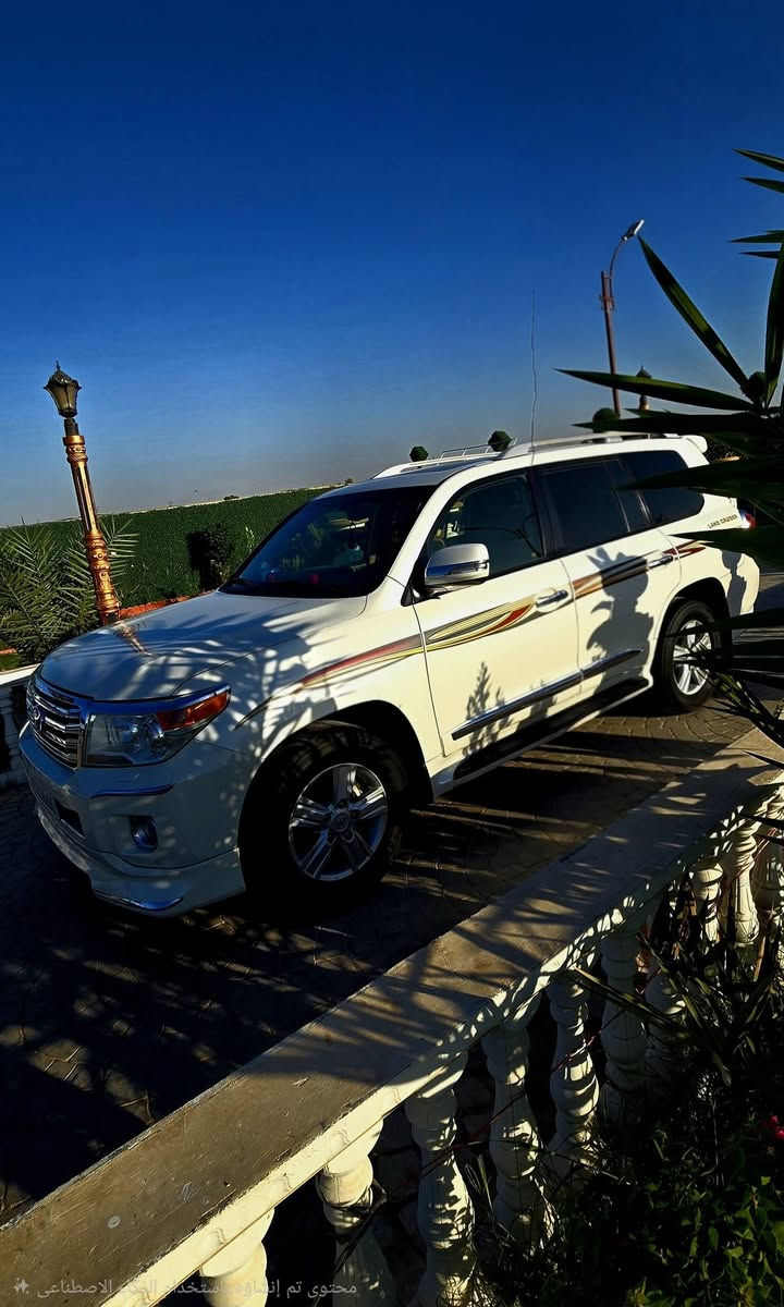 السلام عليكم اخوان 
للبيع للبيع موديل 13  مكفوله من الضربه والصبغ والتبديل
 سياره فول مواصفات السياره بسمي ارقام جديده ماشيه 174 بيها بارد  ممبين او PDR حافة البنيد سياره جديده والسونار موجود ويه الصور ٠٠٠
السعر 375 وبيها مجال
للاستفسار ***********
