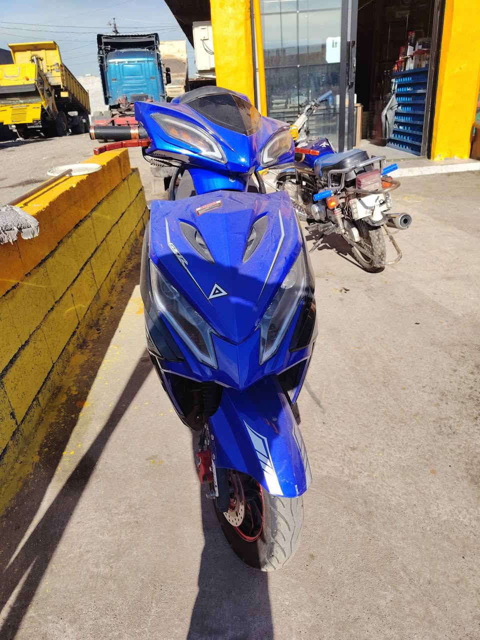 ماطور سك نس جديد حجم   جبير  مكينه 150 مديل 2025  فول مواصفات هندر بصمة  تشغيل  ع بعد  هورن أشارت كل شغال لايت عدسه ناصي و عالي استاب هيدروليك بك لايت ليزري  وايرمنيه كل شغال 
 كل بشرط مابي شخط شاصي مابي كلشي   بطاريه بلادي تايرات بلادي 
 بس معمر جديد مشتري 1.200.000
ماطور مال جناي مامتعوب السعر 875.000 وبي مجال  الهاتف
***********
***********
