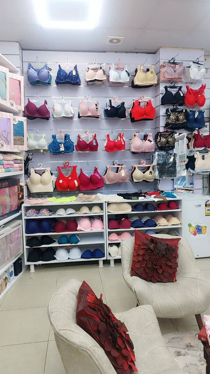 ئەو ڕەفانە بۆ فرۆشتن 4مێز و 5 بەشی سەرەوەیە ئەشتوانی هەڵیواسیت یەکی 100سم


**إذا كنت صاحب هذا الإعلان وتريد حذفه لأي سبب، رجاءا أرسل رسالة إلى الدعم الفني**