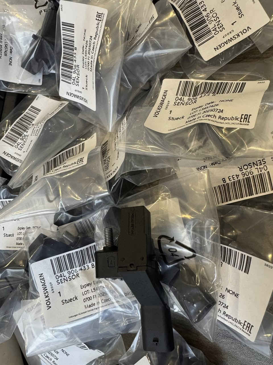 Volkswagen, Mercedes-Benz, BMW, Land Rover, Toyota, all kinds of auto parts, friends in need contact me at any time.
+8618529279234


**إذا كنت صاحب هذا الإعلان وتريد حذفه لأي سبب، رجاءا أرسل رسالة إلى الدعم الفني**