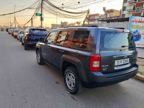 جيب 2017 مكينة 4 سلندر جاهزة للاخير بدون اي نقص تبريد ثلج تخم تاير حدادية جديدة ماشية 110 حادثهه امامي 3 قطع صبغ السعر 90 عنوان بغداد للاتصال***********
