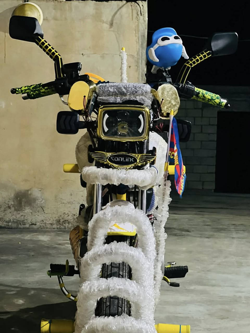 السلام عليكم للبيع سونك موديل 24وضع شركة.        بعدو بل باكيت منفيس موجود.         شرط من كلشي.            سعر 870وبي مجال.       مكان الحويجه.


**إذا كنت صاحب هذا الإعلان وتريد حذفه لأي سبب، رجاءا أرسل رسالة إلى الدعم الفني**