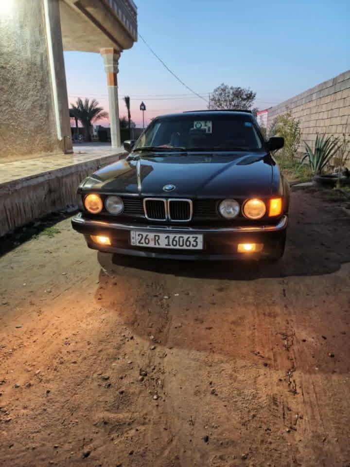 BMW/730
730اصل محرك 6كير عادي كير ومحرك شرط 

صبغ عام بدون معجون شرط كهربائيات شرط 

تخم تاير جديد ويل شمس اصلي السيارة فول 

رقم صلاح الدين دولي بسمي ل 30هزه جديد 

للبيع او المراوس حسب القناعه 

 ***********

